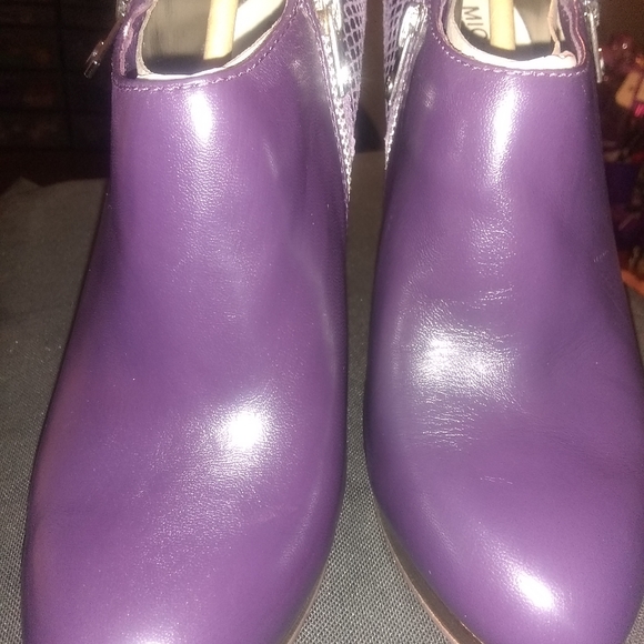 Michael Kors purple booties - Picture 3 of 3